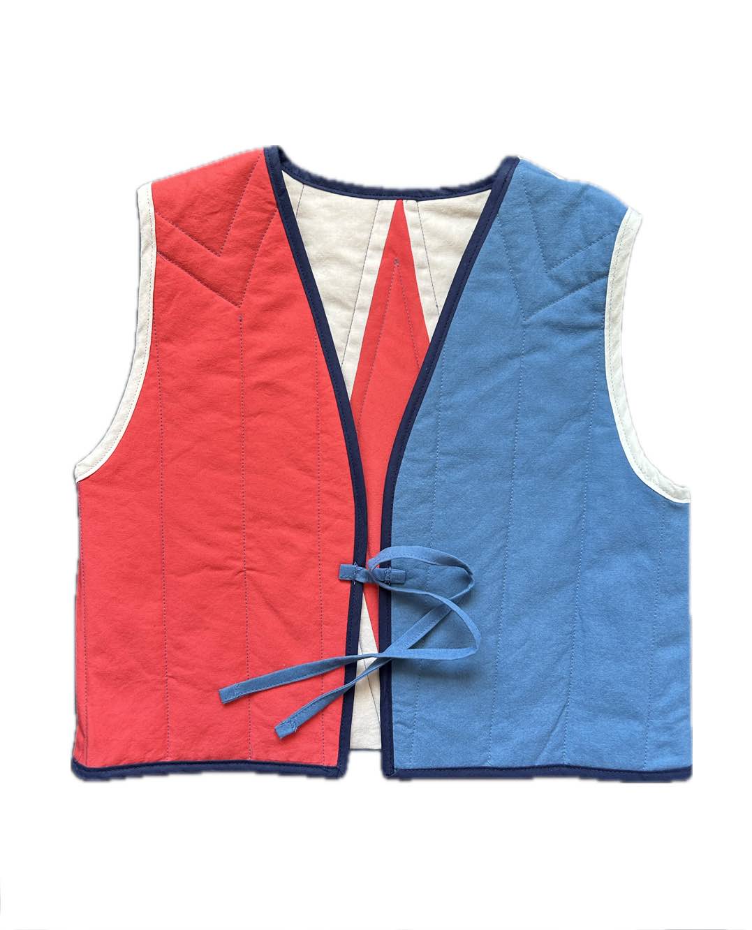 Quilt Weste - Zirkus blau/rot