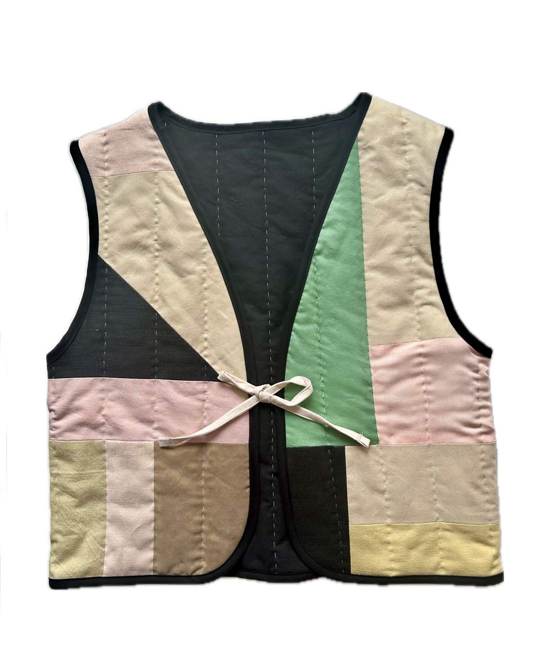 Quilt Weste - Patches schwarz/pastell